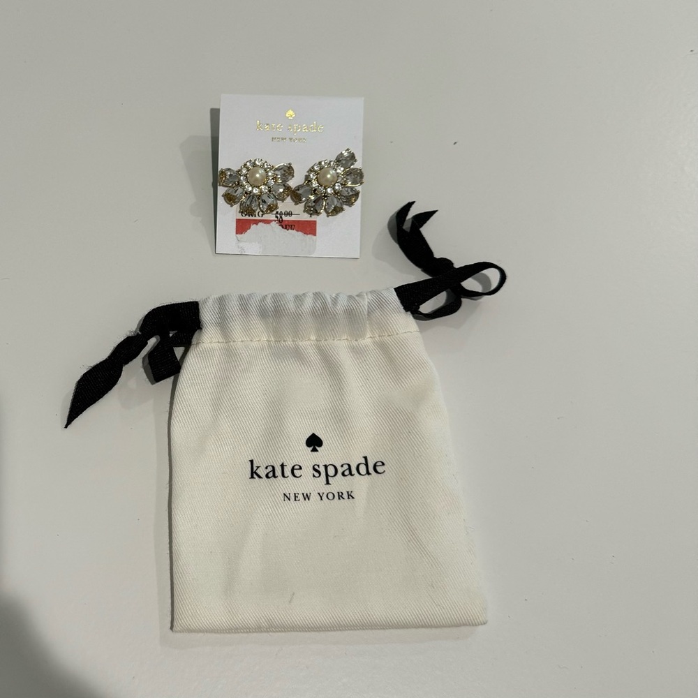 Never Worn: KATE SPADE Stud Earrings